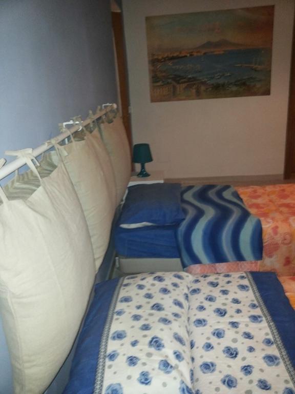 Antica Dimora Naples Bed & Breakfast Bilik gambar